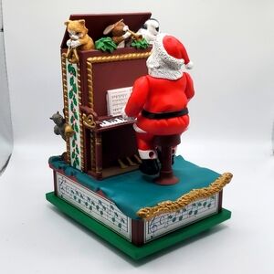 Vintage House Of Lloyds Santa Music Box